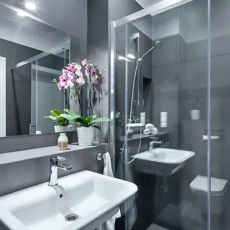 Sleepy3city Batorego 9 Ii Aparthotel 3*