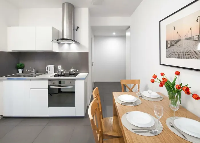 아파트호텔 Sleepy3city Batorego 9 Ii 3*